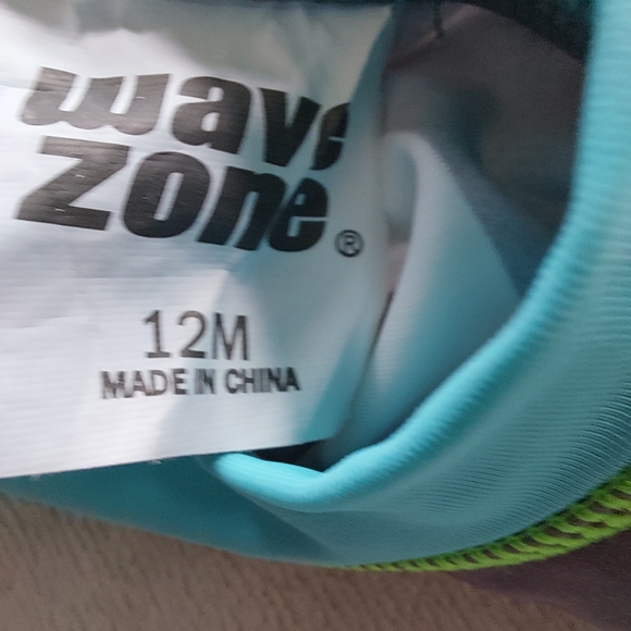 Wave Zone One-Piece 12-Month Rashguard 🐢 - Picture 4 of 10